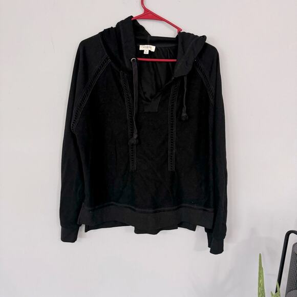 Umgee Solid Black Pullover Hoodie Sweatshirt Size Medium Drawstring Hood - Picture 1 of 6